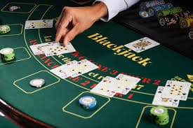 Live blackjack table streaming on mobile